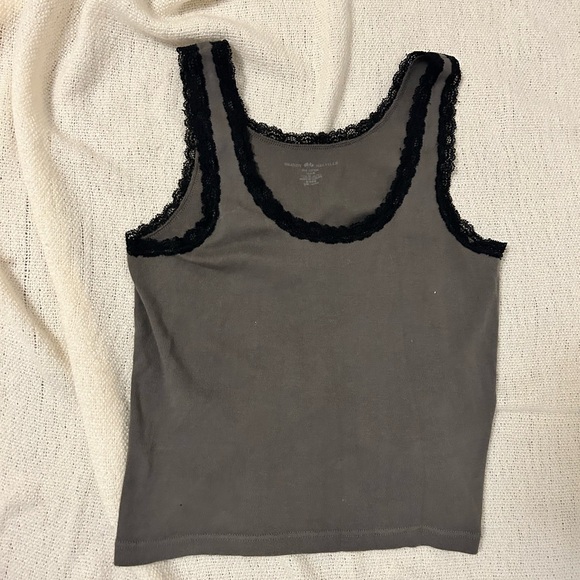 Brandy Melville bundle! - Picture 6 of 7